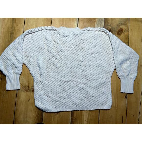 Simply Vera Women's Cable Knit cream sweater. Braided Detail. Dolman Style? - Picture 2 of 6